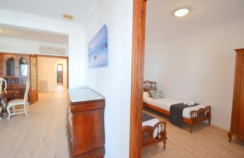 Waterfront apartment perfect for beach lovers. - Photo 5