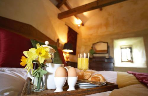 Scargill Castle - Photo 9