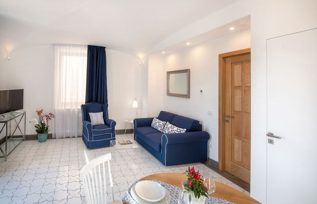 Luxury Villa with Penthouse, Pools and Sea View - Photo 65