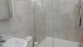 Harbour House - Entire Detached 4-BDR, Ensuite & Bath, Fast Speed Wi-Fi, Smart TV, Self Catering - Serving Contractors, Tourists, Santa Pod & Silverstone! - Foto 4