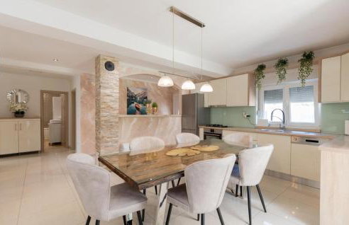 Awesome Home In Kamenmost With Jacuzzi - Foto 29