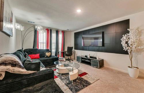 Group Haven in Princeton! WFH Ready and Ample Space - Photo 2