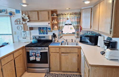 Luxurious Oceanfront Cabin 7 Getaway W Hot Tub - Foto 35