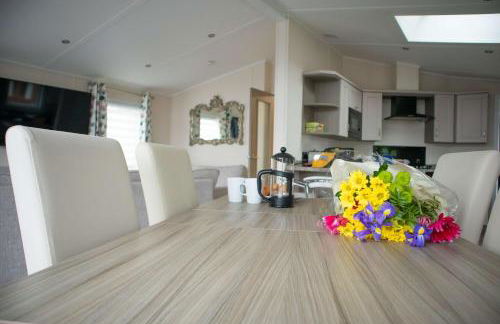 Penny Lodge with Hot Tub - Foto 10