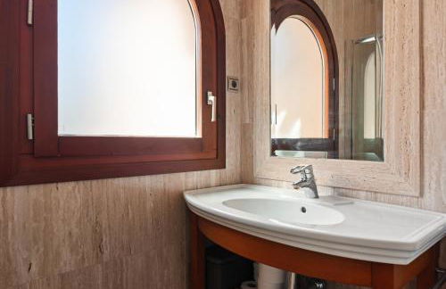 Infinity pool mansion by Costarentals - Ref 85 - Photo 48