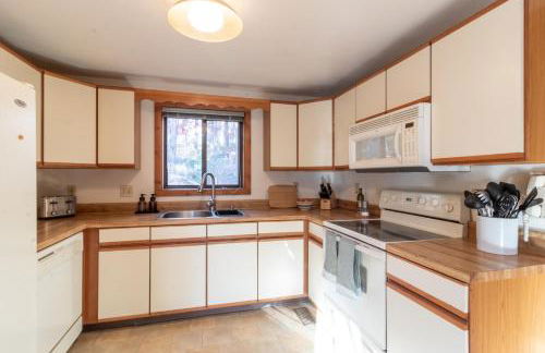 New Listing, Pet Friendly, Hot Tub, Grill, Fire Pit, Bryce Resort - Foto 18