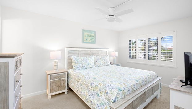 Breakers West A3 2 Bedroom Condo by RedAwning - Foto 3, Habitación