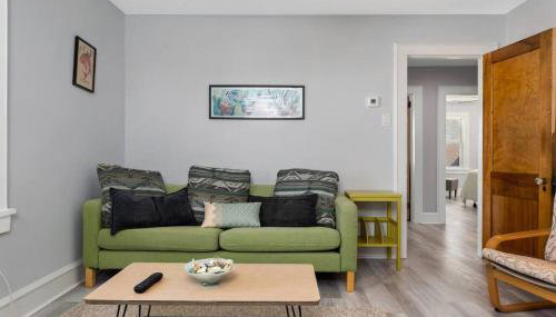 Large Patio with Ocean Views Beach Block Parking Unit 3 - Foto 3