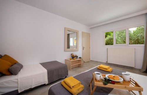 Elenas Village House - Love apartment with Pool and Terrace - Foto 21