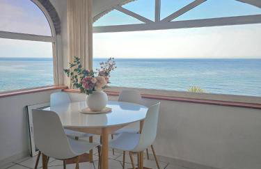 Charming Townhouse in El Faro, Spain, Studding Sea View & Community Pool - Foto 1