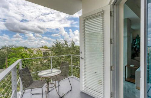 Modern 3 bedroom condo in downtown w free parking - Foto 35