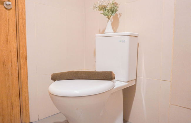 Good Choice and Comfy Studio Apartment at LRT City Jatibening - Photo 13