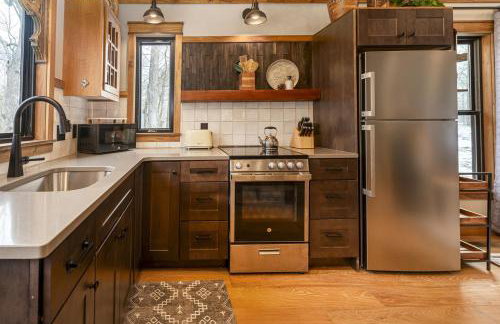 Modern 2BR Cabin w Hot Tub Near Carbondale - Foto 25