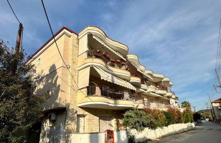 Top Floor Apartments - Photo 28