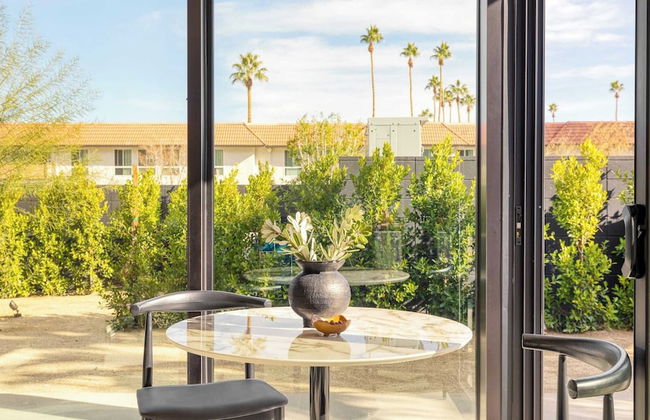 Blackhaus Suites by AvantStay – Modern Comfort in Downtown Palm Springs - Foto 33