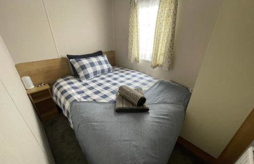 Golden Dunes Retreat, Dog-Friendly Stay at Par Sands Holiday Park, Cornwall - Photo 7