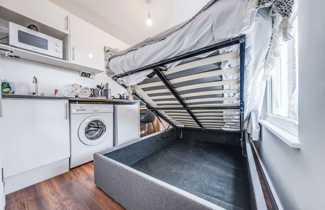 Camberwell High Spec 6-Studio Unit Block - Photo 12