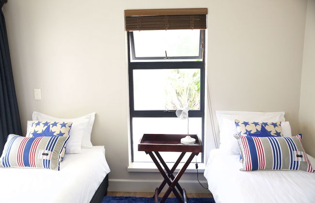 Oceana Villa Self Catering - Photo 2