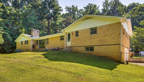 Family-Friendly Huntsville Home with Spacious Yard - Foto 3