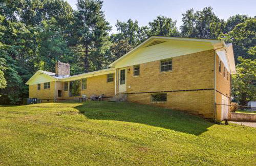 Family-Friendly Huntsville Home with Spacious Yard - Foto 3