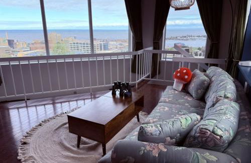 Cozy Panoramic Lake and Lift Bridge Views - Foto 11