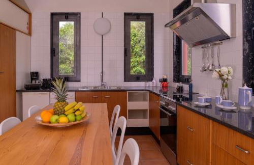 Red Castle - Photo 31