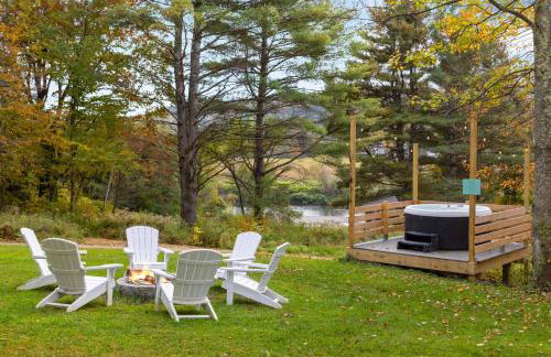 Maple Sugar Shack Tiny House with hot tub & river by Stowe - Foto 5