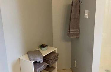2-Bedroom Quincy Apt. with private parking & Wifi - Foto 17