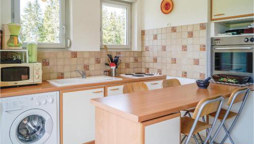 Awesome Apartment In Premanon - Foto 5