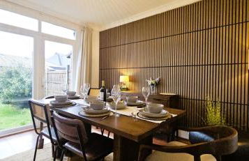 Spacious Home Near Wembley, Free Parking, Close to Tube, Garden - Photo 1