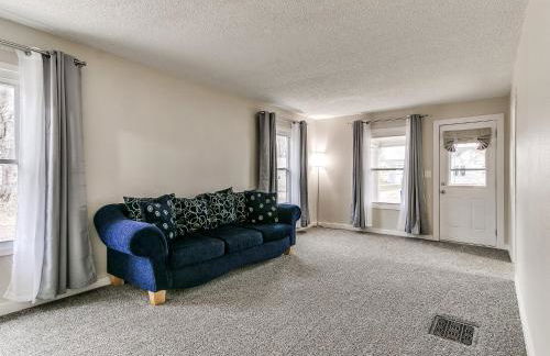 Cozy House Near Iowa State Fairgrounds! - Foto 1