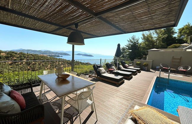 Superior 3-bedroom Villa Cassiope With Private Pool and Breathtaking Sea Views - Foto 1