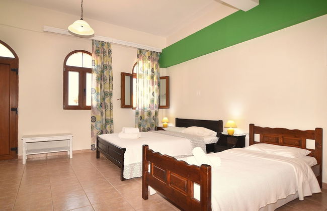 Sofia Limeni - Photo 4