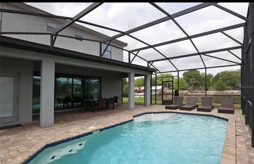 SPACIOUS 6bdrm Villa near ALL the attractions!! - Foto 36