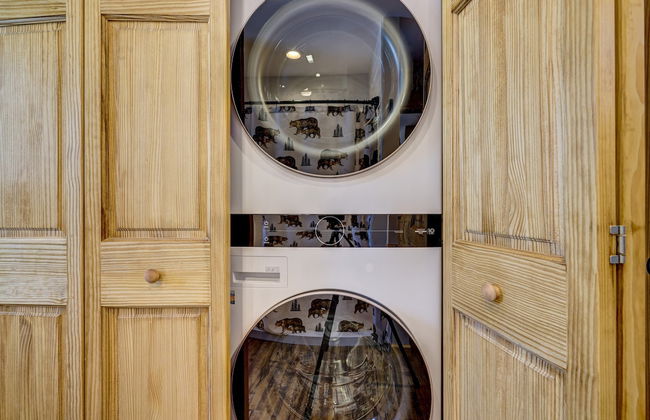 Over the Top Lodge by Avantstay Hot Tub, Shared Pool, Beach/lake Access - Foto 34