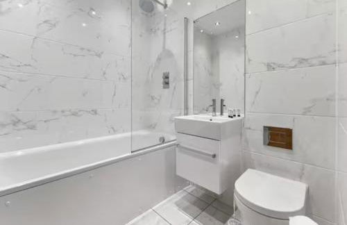 Luxury Apartment 7 mins Walk to Salford Central - Pass the Keys - Foto 14