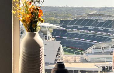 King Bed, Reds, Bengals, Free Parking, Downtown Cincy - Foto 17