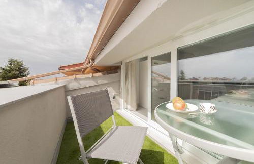 Buhardilla con terraza acogedora - Foto 17