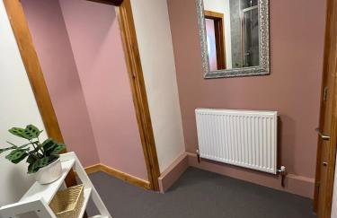 Private, Modern and Detached Garden Apartment - Photo 25