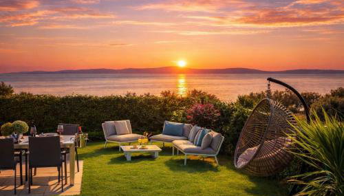New LUXURY apartment with sea view and PRIVATE heated pool, 50m from the beach - Photo 3