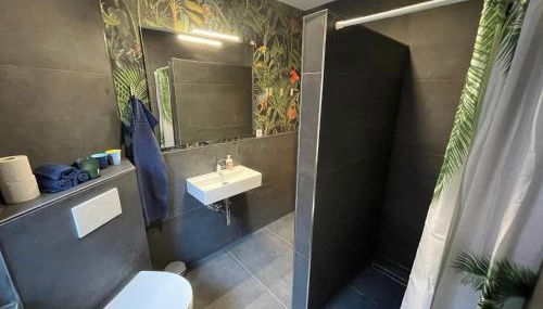 Monteurwohnung Korte, Teams, 4 Einzelzimmer, 2 Doppelzimmer 2024 renoviert, Smart TV, Garten, 3 Bäder - Foto 2