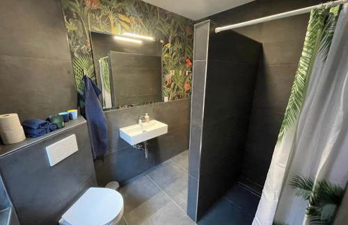 Monteurwohnung Korte, Teams, 4 Einzelzimmer, 2 Doppelzimmer 2024 renoviert, Smart TV, Garten, 3 Bäder - Foto 2