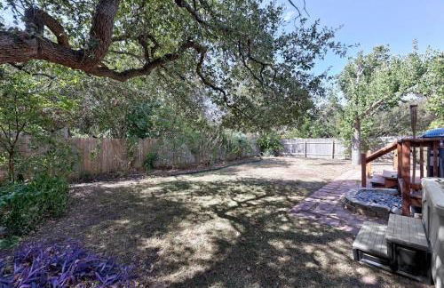 Artist Retreat at Cypress Creek - Hotub - Sleeps 9 - Photo 7