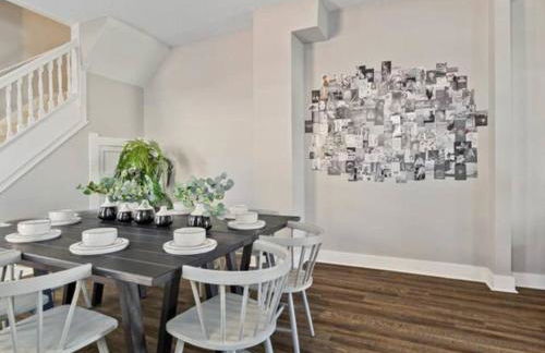 Chic 6BR Retreat:10 beds 3.5 Baths for Groups*ste - Foto 13