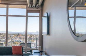 Modern Downtown SD Apartment Stunning City Views - Foto 18