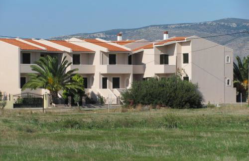 Lakonia Bay Apartments - Photo 10