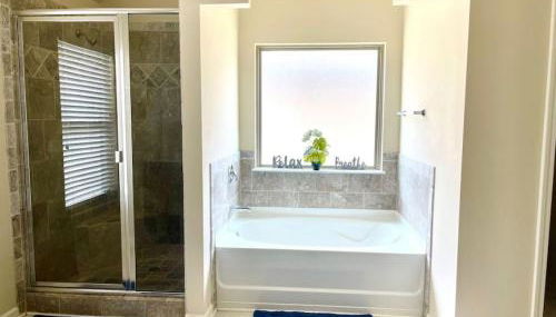 Spacious Home, Patio, Yard, WiFi, Near Speedway - Foto 5