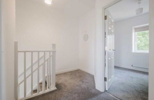 Pristine and Modern Home away from Home - Photo 17