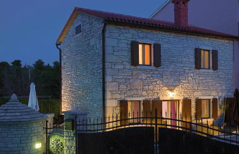 Two-Bedroom Holiday Home With A Fireplace In Barban - Foto 16