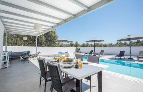 VillaPhysis with Private Pool - Foto 9